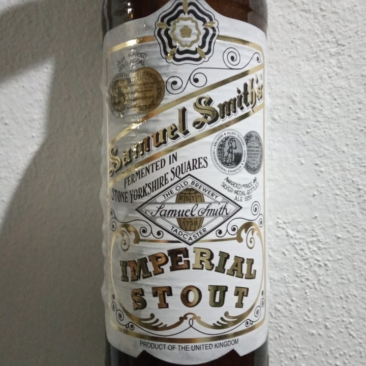 review photo of Samuel Smith Old Brewery Imperial Stout shared by @rserdio on 15 Jun 2021 - review