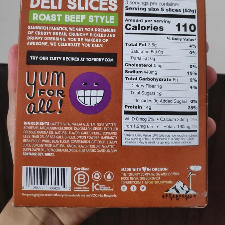 photo of Tofurky Plant-Based Deli Slices Roast Beef Style shared by @urielmtz on  20 Aug 2022 - review