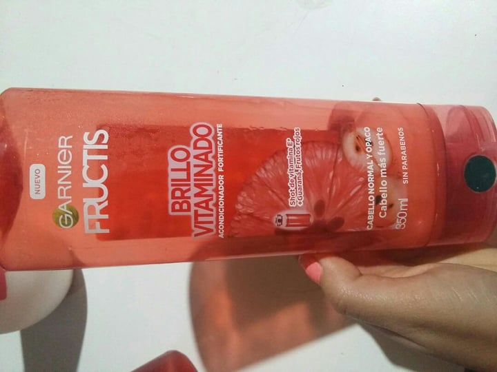 photo of Garnier Brillo Vitaminado Acondicionador Fortificante shared by @xsxs on  18 Apr 2020 - review