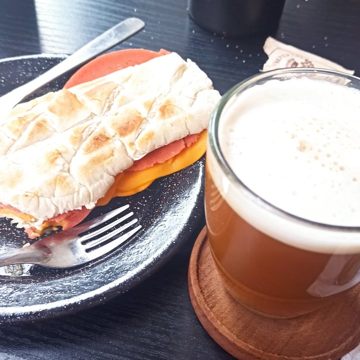 review photo of Brooklyn Café Urbano Tostados de J&Q a base de plantas shared by @danyelana on 23 Aug 2022 - review