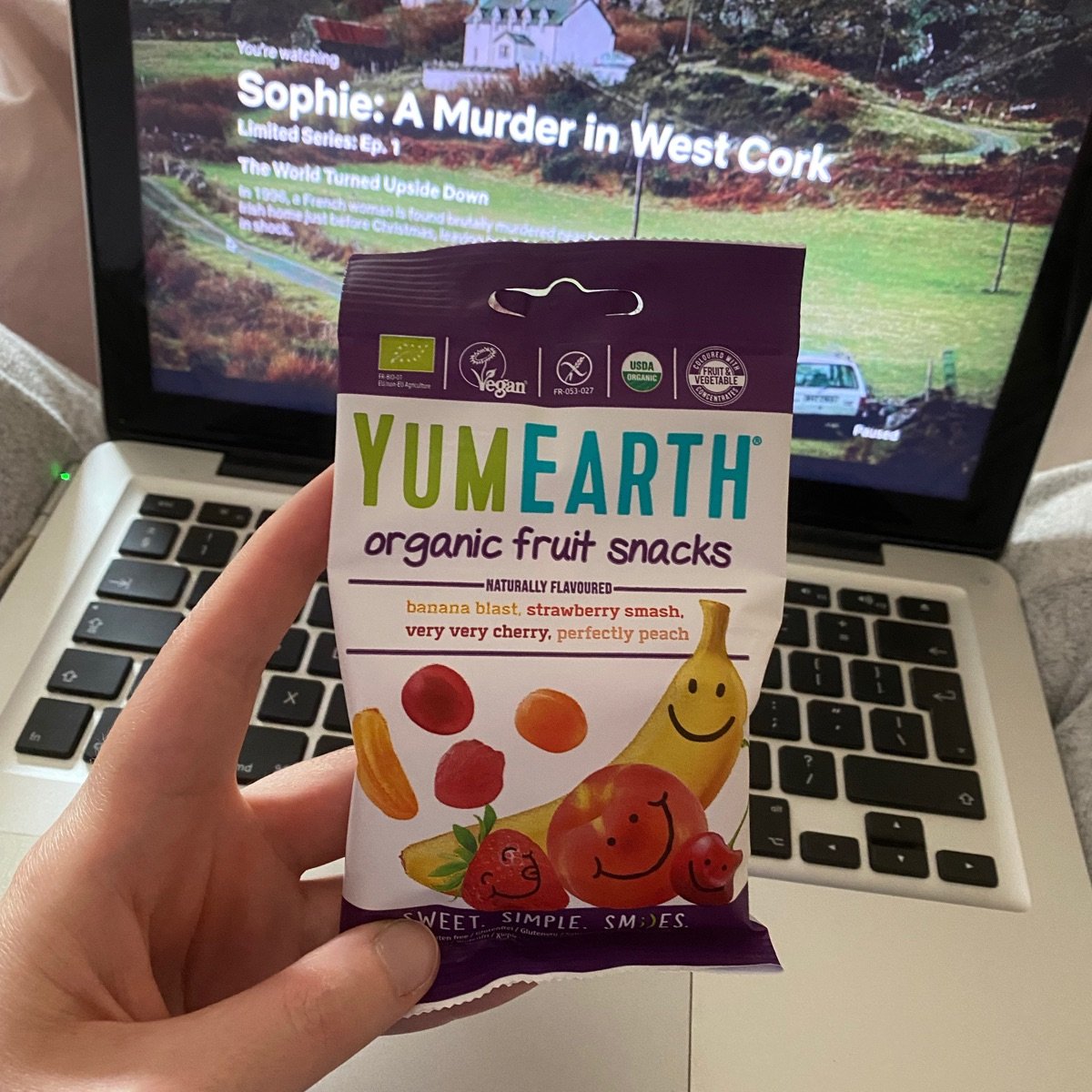 YumEarth Organic Fruit Snacks Reviews | abillion