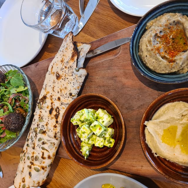 Photo of the dish “Mezze Plate”