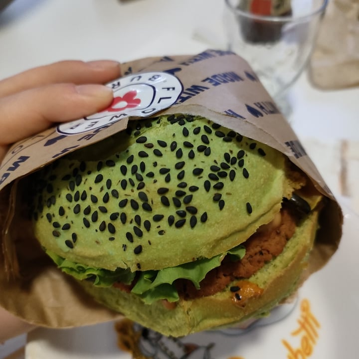 photo of Flower Burger Jungle Burger shared by @ria92 on  27 May 2022 - review