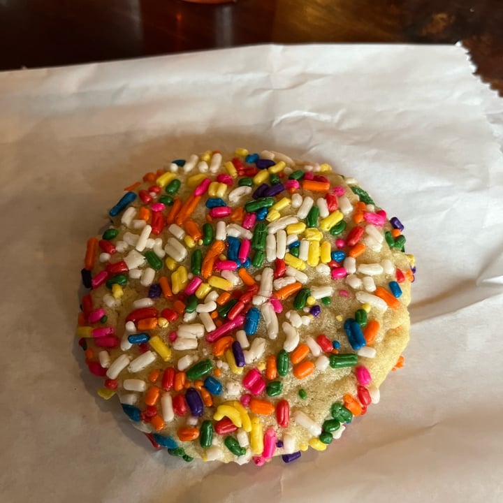 photo of Francis Rainbow Sprinkle Cookie shared by @dianna on  12 May 2022 - review