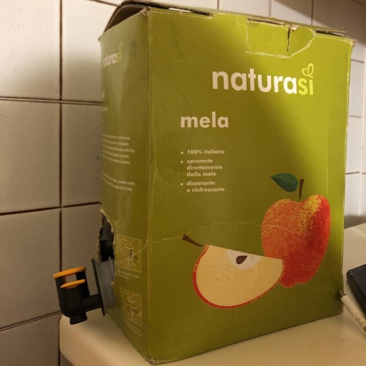 photo of Natura Sì Succo alla mela 3l shared by @quattrocalzini on  30 Mar 2022 - review