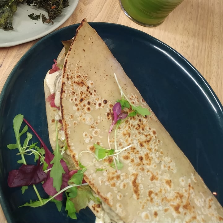 review photo of Lexi's Healthy Eatery Shawarma-Style Falafel Wrap shared by @tamaranne on 19 Oct 2020 - review
