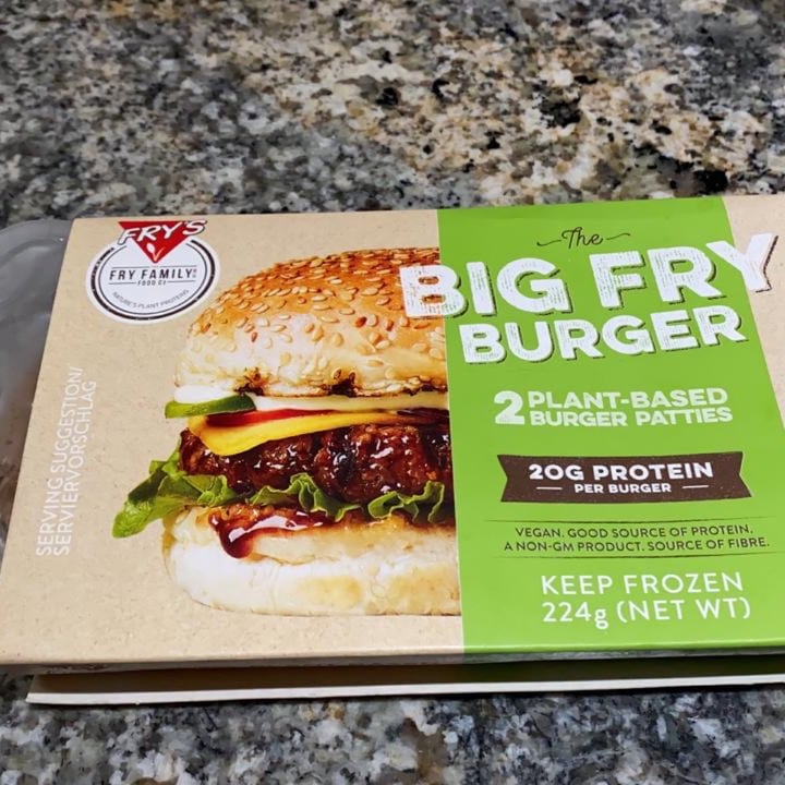 review photo of Fry's Family Food The Big Fry Burger shared by @renek123 on 25 May 2021 - review