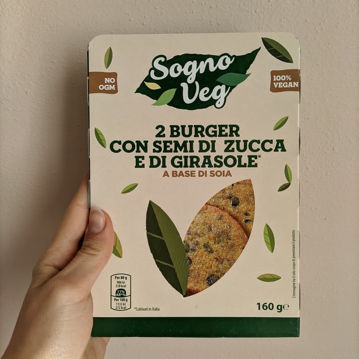 photo of Sogno veg 2 burger con semi di zucca e girasole shared by @jessiveneziani on  07 Apr 2022 - review