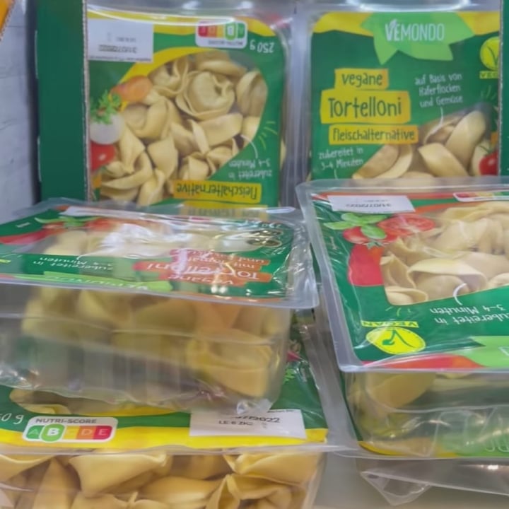 photo of Vemondo  tortelloni fleischalternative shared by @martacamblor on  25 Jun 2022 - review