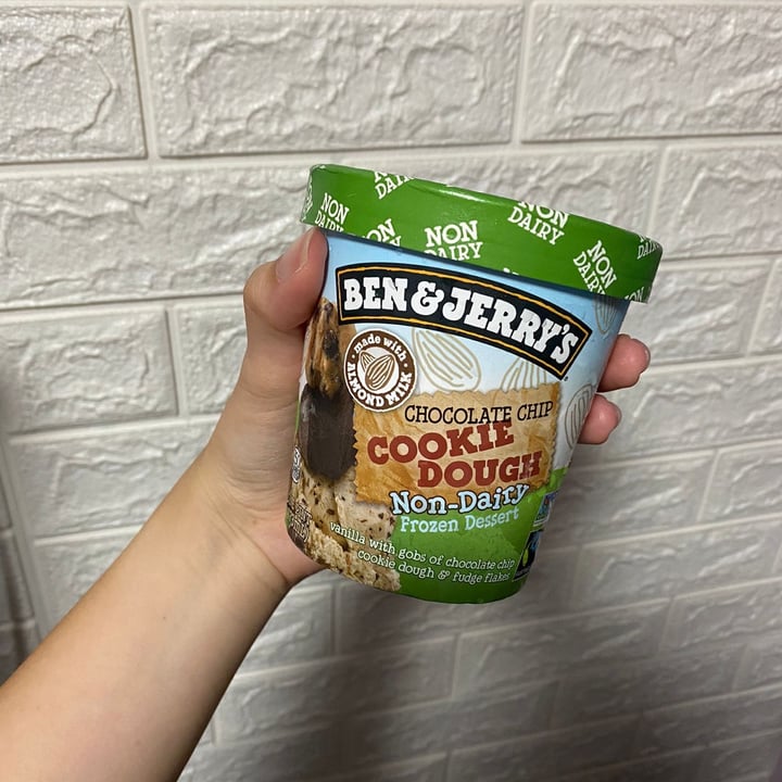 photo of Ben & Jerry's Cookie Dough shared by @opheeeliaaa on  18 Feb 2022 - review