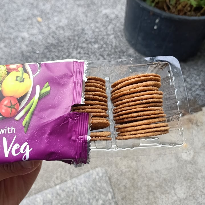 photo of Peckish Rice Crackers with Garden Veg shared by @weeney on  04 Oct 2022 - review