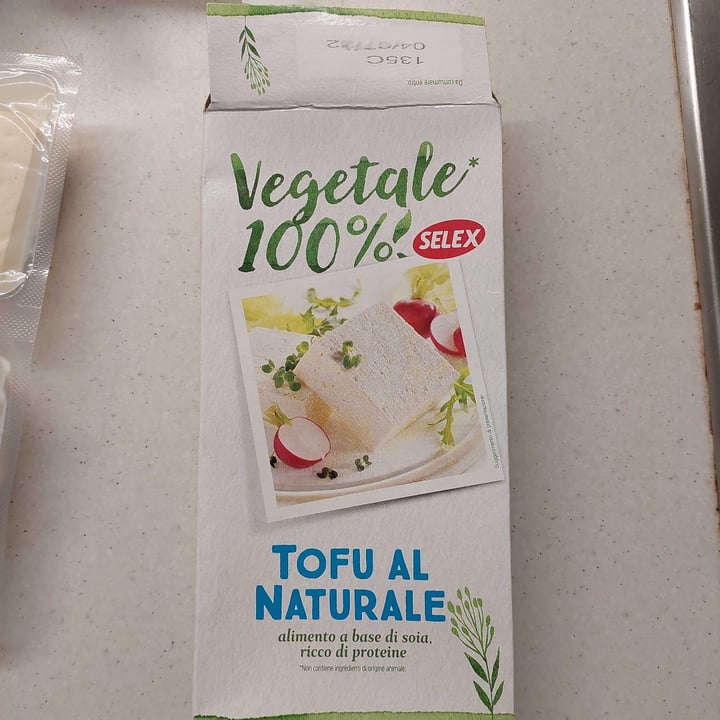 photo of Vegetale 100% Selex Tofu al naturale shared by @giuliap09 on  23 Jun 2022 - review