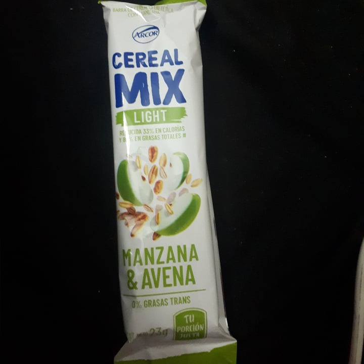 photo of Cereal mix Barra rellena sabor manzana shared by @aracelitamargo on  26 May 2022 - review