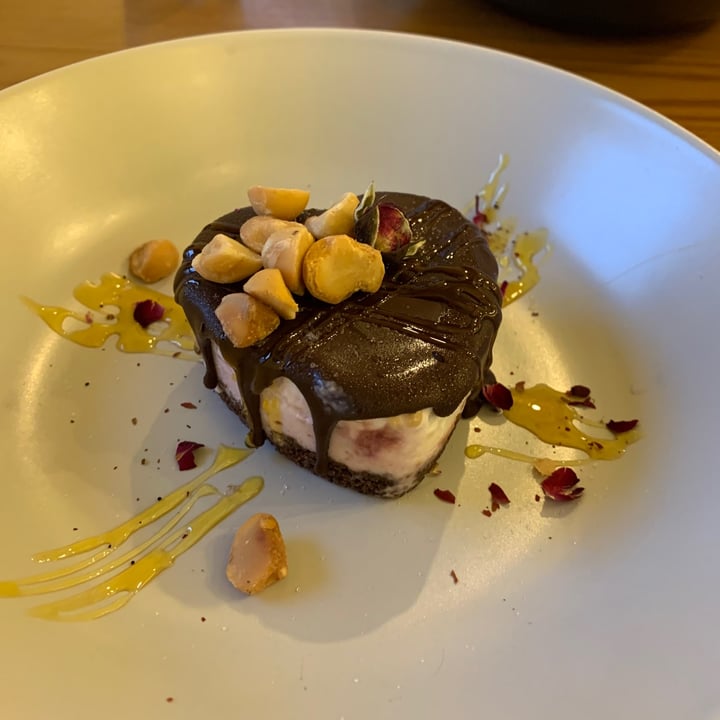 photo of Well Loft Chocolate Cheezecake Please! shared by @jashment on  23 Nov 2020 - review