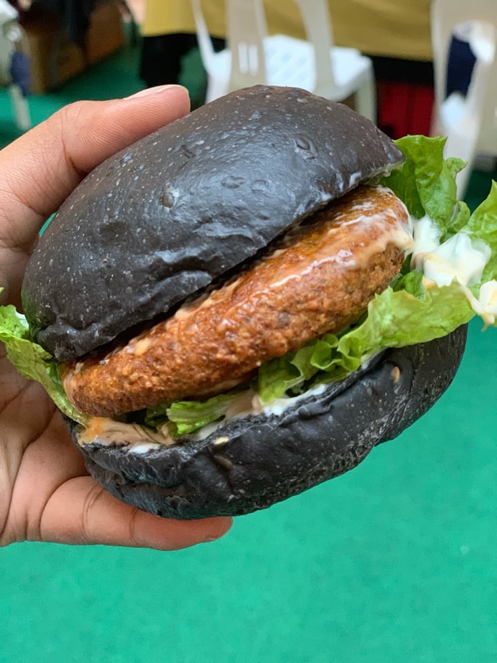 photo of LN FORTUNATE COFFEE MALAYSIA 幸福咖啡 Charcoal Burger shared by @jashment on  17 Aug 2019 - review
