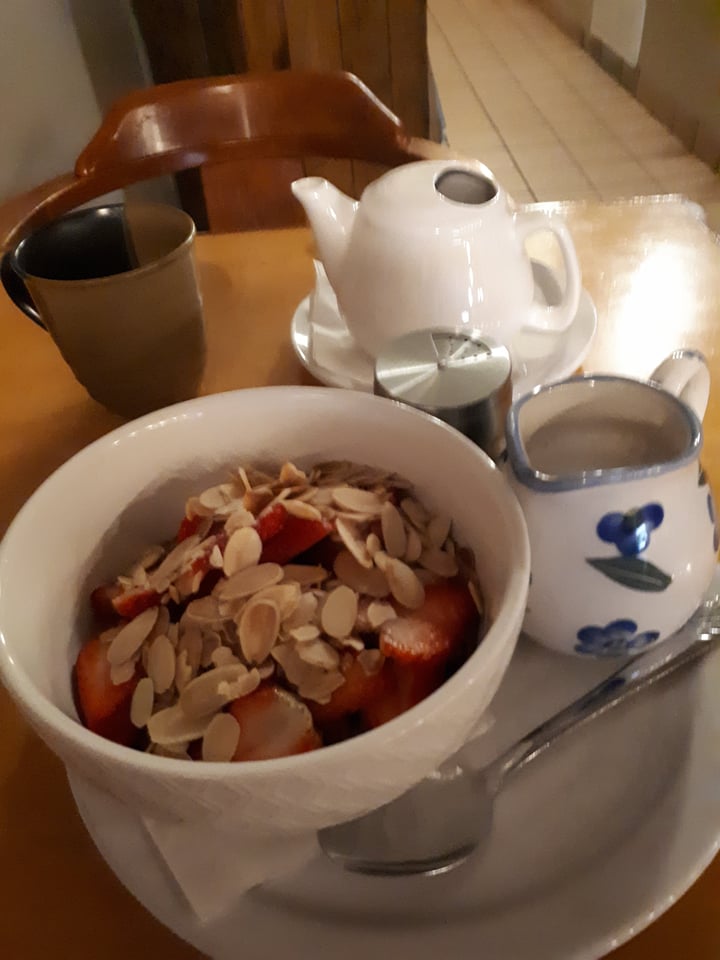 review photo of Hello Toast Today's treat shared by @riotcat on 09 May 2018 - review