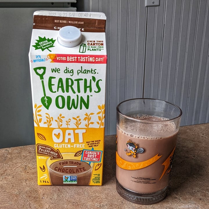 photo of Earth's Own Chocolate Oat Milk shared by @stormm on  10 Jun 2022 - review