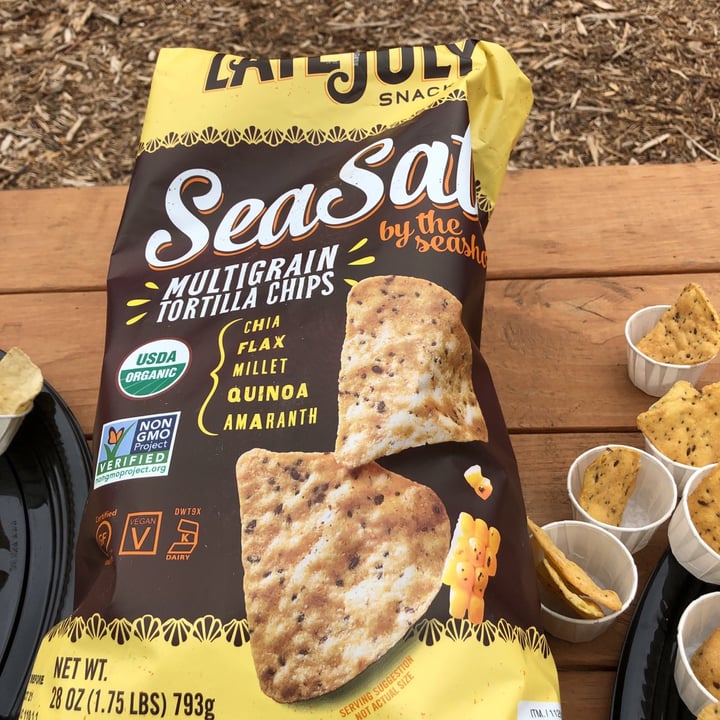 photo of Late July Snacks Sea Salt by the seashore Multigrain Tortilla Chips shared by @lamanna on  15 May 2021 - review