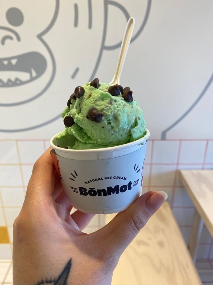 review photo of BōnMot Choco Menta shared by @hellogret on 30 Dec 2019 - review
