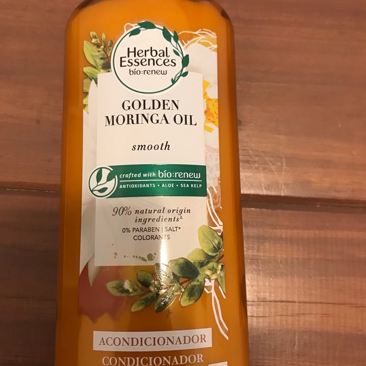 photo of Herbal Essences Acondicionador golden moringa oil shared by @valeriagarcia on  01 Sep 2020 - review