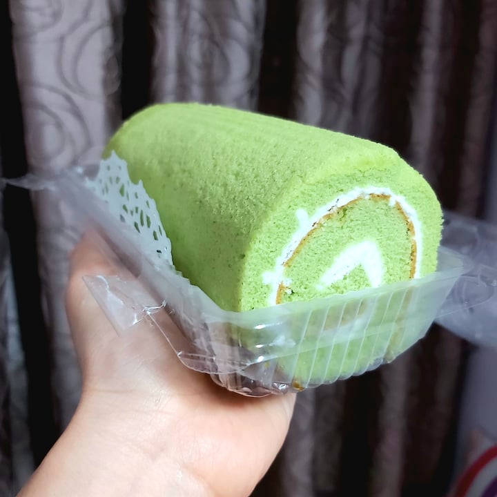 photo of M Bakery Pandan Swiss Roll shared by @herbimetal on  25 Dec 2021 - review