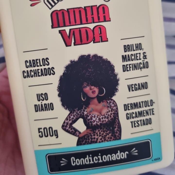 review photo of Lola Cosmetics Condicionador Meu Cacho Minha Vida shared by @tatifillmann on 17 Aug 2022 - review
