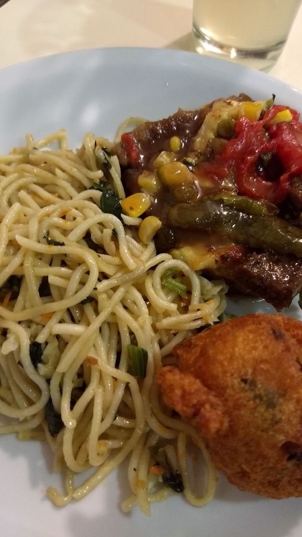 photo of Rico Vegetariano Fideos, seitan agridulce y bomba de calabaza shared by @arantxa97 on  28 Dec 2019 - review