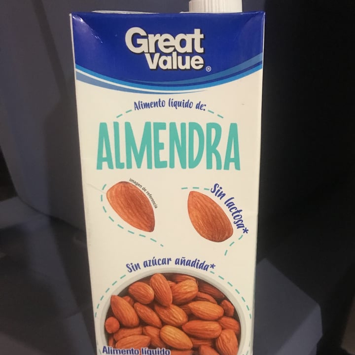 photo of Great Value  Alimento Liquido de Almendra shared by @mariana15 on  08 Aug 2021 - review