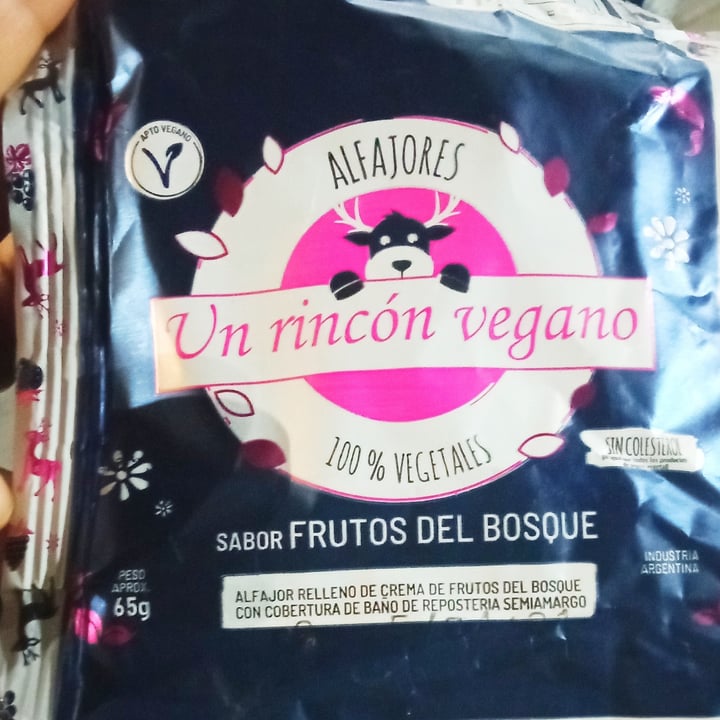 photo of Un Rincón Vegano Alfajor de Frutos del Bosque shared by @mikamaiden on  04 Apr 2021 - review