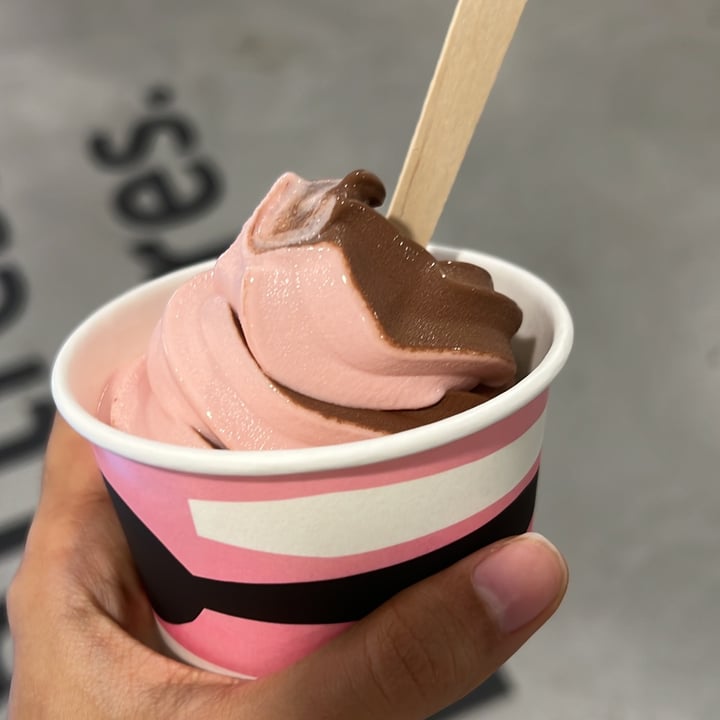photo of IKEA Tampines Strawberry And Chocolate Swirl Ice Cream shared by @crueltyfreetan on  23 Oct 2022 - review