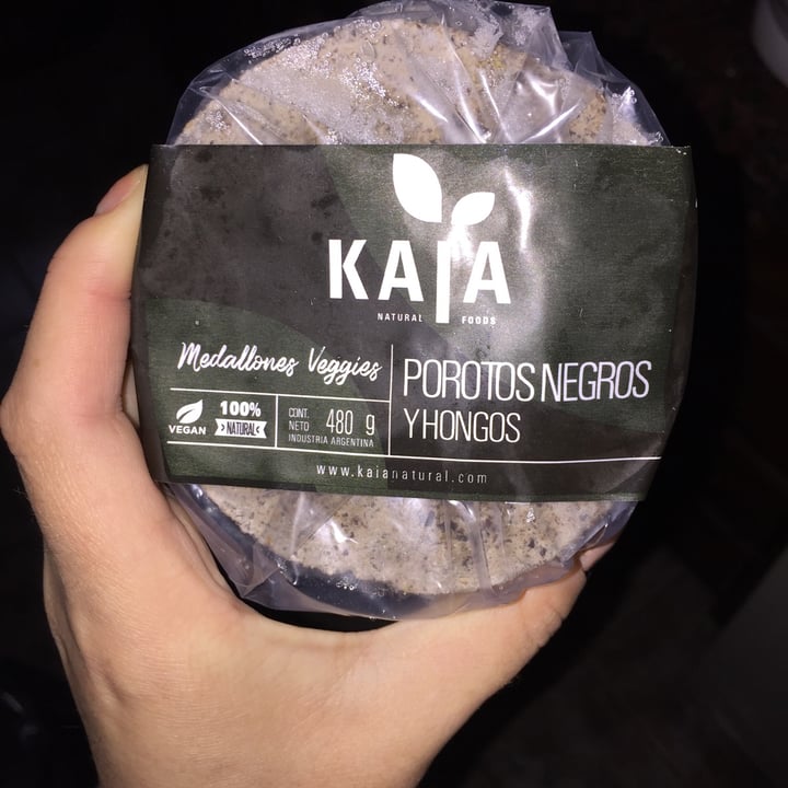 photo of Kaia Natural Foods Hamburguesa De Porotos Negros Y Hongos shared by @giugin on  31 Aug 2020 - review