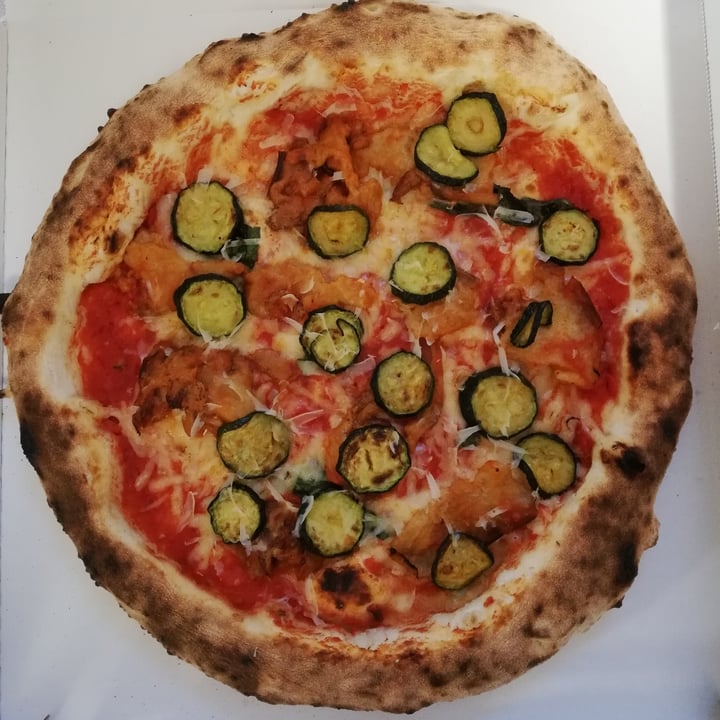 photo of Pizzeria Fratelli Roselli Pizza Ortoveg shared by @omsohum on  20 May 2021 - review