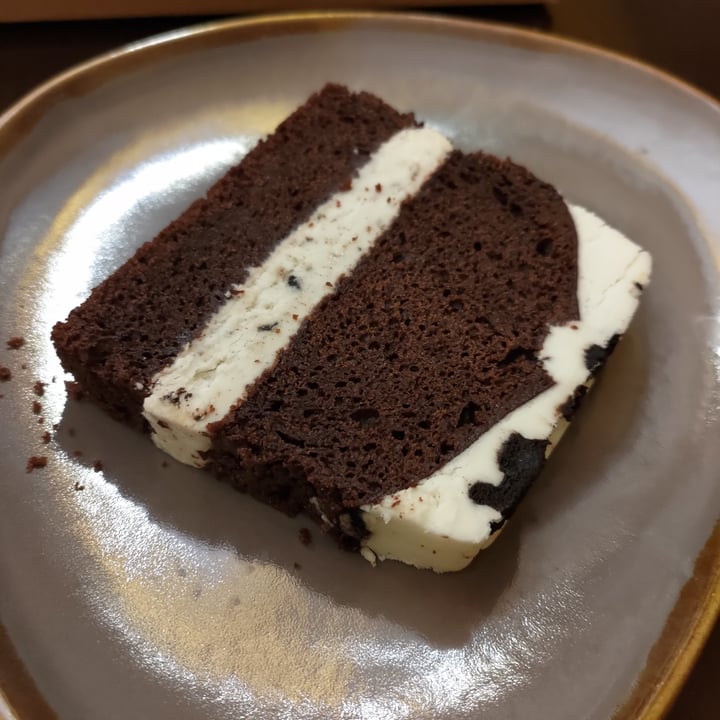 photo of Pizza Piccolo Restaurant Chocolate Cookies and Cream Cake shared by @stevenneoh on  09 Oct 2022 - review