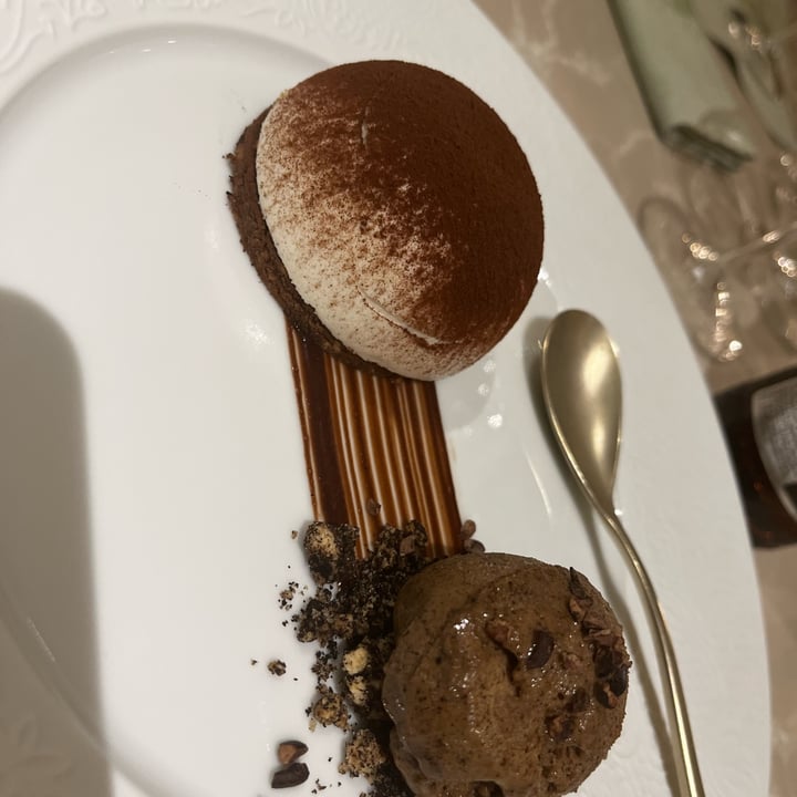 photo of Linfa Milano - Eat Different Tiratisù shared by @theplantbasedbassist on  29 Oct 2022 - review