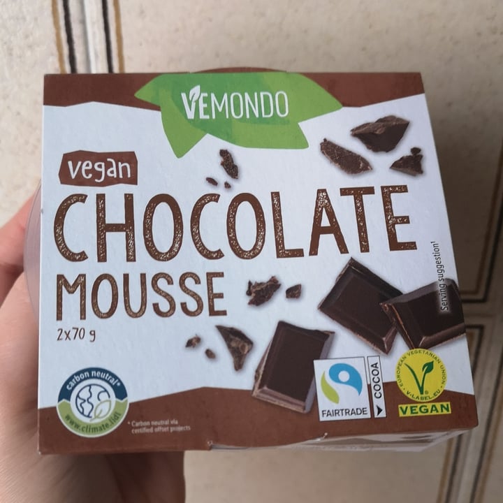 photo of Vemondo vegan chocolate mousse shared by @aleveganfoodlover on  24 Jan 2023 - review