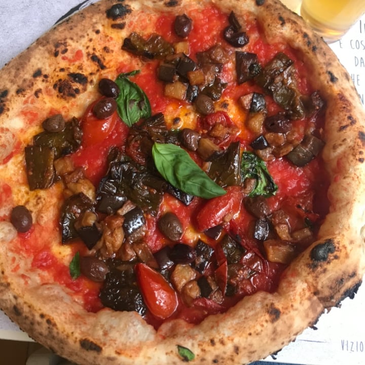 photo of Pizzeria Vizio 5 Pizza “Vera rossa” shared by @giadapirozzini on  27 Nov 2021 - review