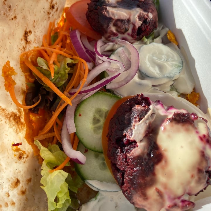 photo of Lexi's Healthy Eatery Beet Smashed Falafel shared by @plantbasedstorm on  30 Jul 2020 - review