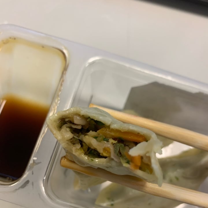 photo of Marks & Spencer Food (M&S) Vegetable gyozas shared by @tsollis on  06 Apr 2022 - review