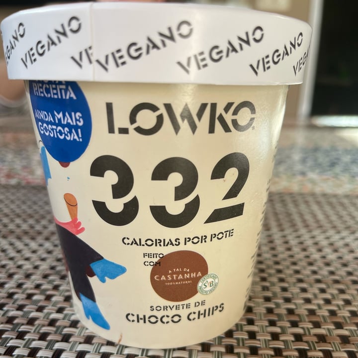 photo of Lowko sorvete choco chips shared by @mariliacysneiros on  29 May 2022 - review