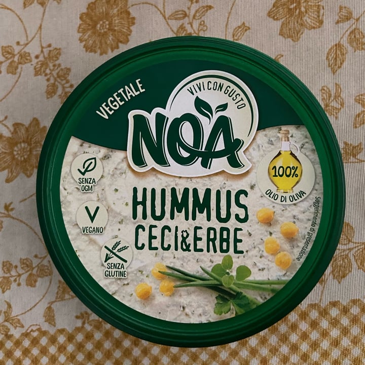 photo of Noa Hummus Ceci & Erbe shared by @saraschiav1 on  16 Jun 2022 - review
