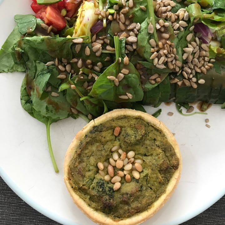 photo of Clive’s Broccoli and Pesto Quiche shared by @alistar on  05 Jul 2021 - review
