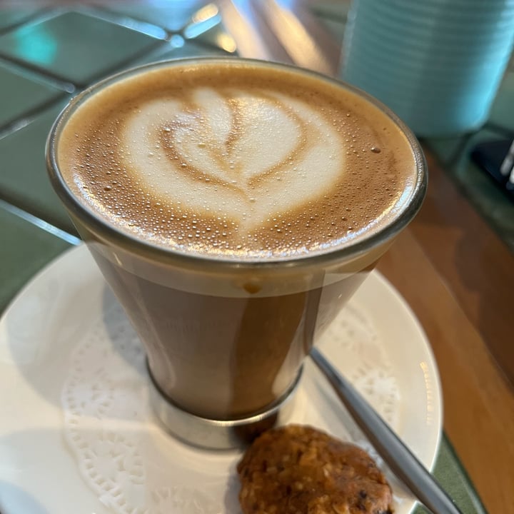 review photo of Privé Tiong Bahru Hazelnut coffee shared by @ahsne on 28 Dec 2021 - review