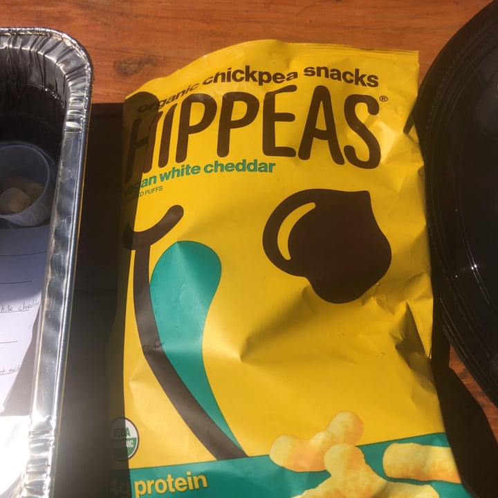 photo of Hippeas Vegan White Cheddar Organic Chickpea Puffs shared by @gabbygarland on  13 Mar 2021 - review