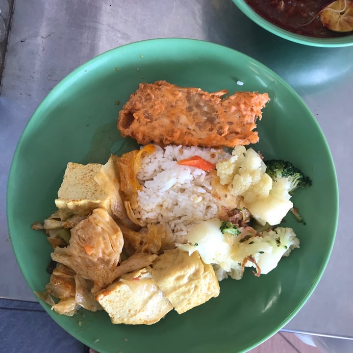 photo of The Deck Rice with stir fry veggies shared by @opheeeliaaa on  22 Jan 2020 - review