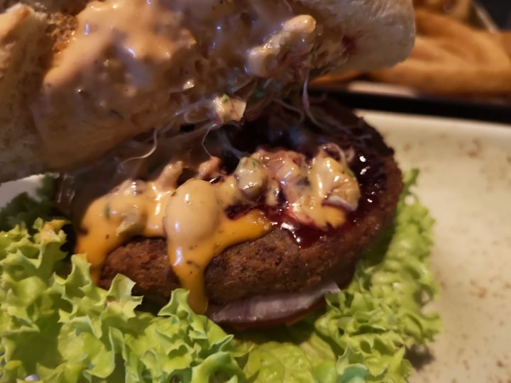 photo of Hans Im Glück German Burgergrill Juglans Burger shared by @raffymabanag on  15 Mar 2019 - review