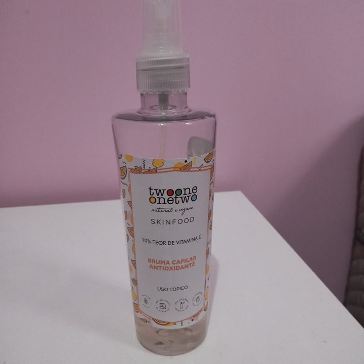 photo of Twoone Onetwo Bruma capilar antioxidante shared by @victoriasantoscr on  04 May 2022 - review