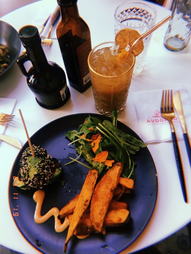 Photo of the dish “The Avo Burger”