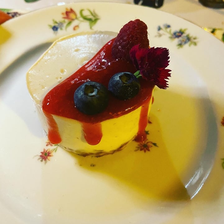 photo of Sementis Cheesecake Crudista Al Limone shared by @maty96 on  05 Aug 2022 - review