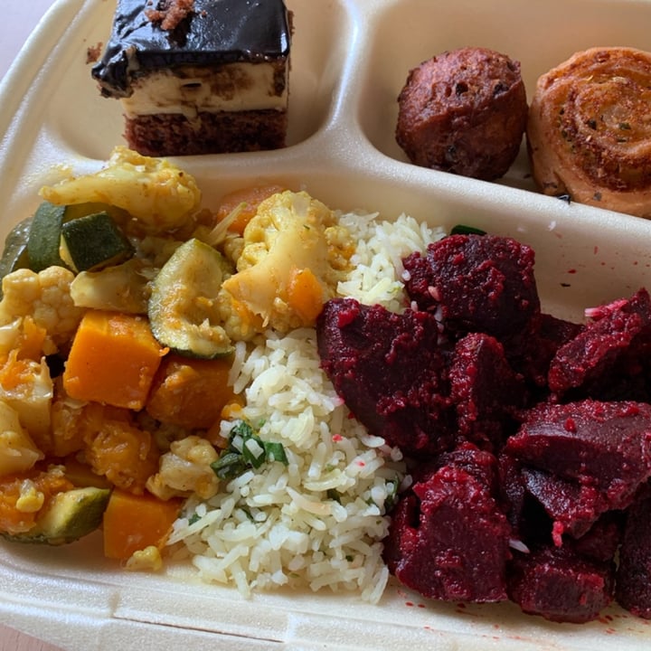 photo of Restavracija Mandala Lunch option (delivery) shared by @slovenianveganfinds on  04 Nov 2021 - review