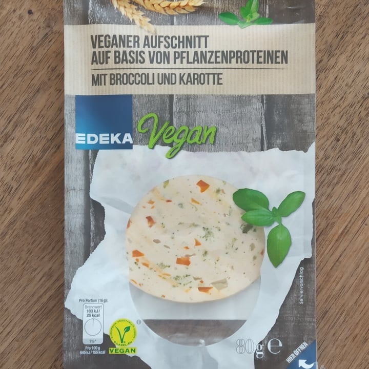 review photo of Edeka Veganer Aufschnitt Nach Art Mortadella Mit Paprika shared by @ylenia on 07 Jun 2021 - review
